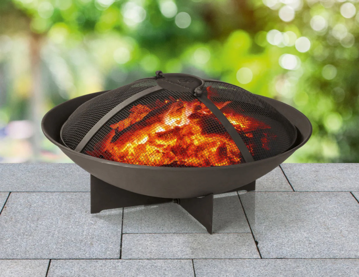 Feuerschale drau&szlig;en